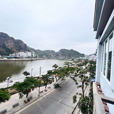 Mb Central Hotel Cat Ba Island Buitenkant foto