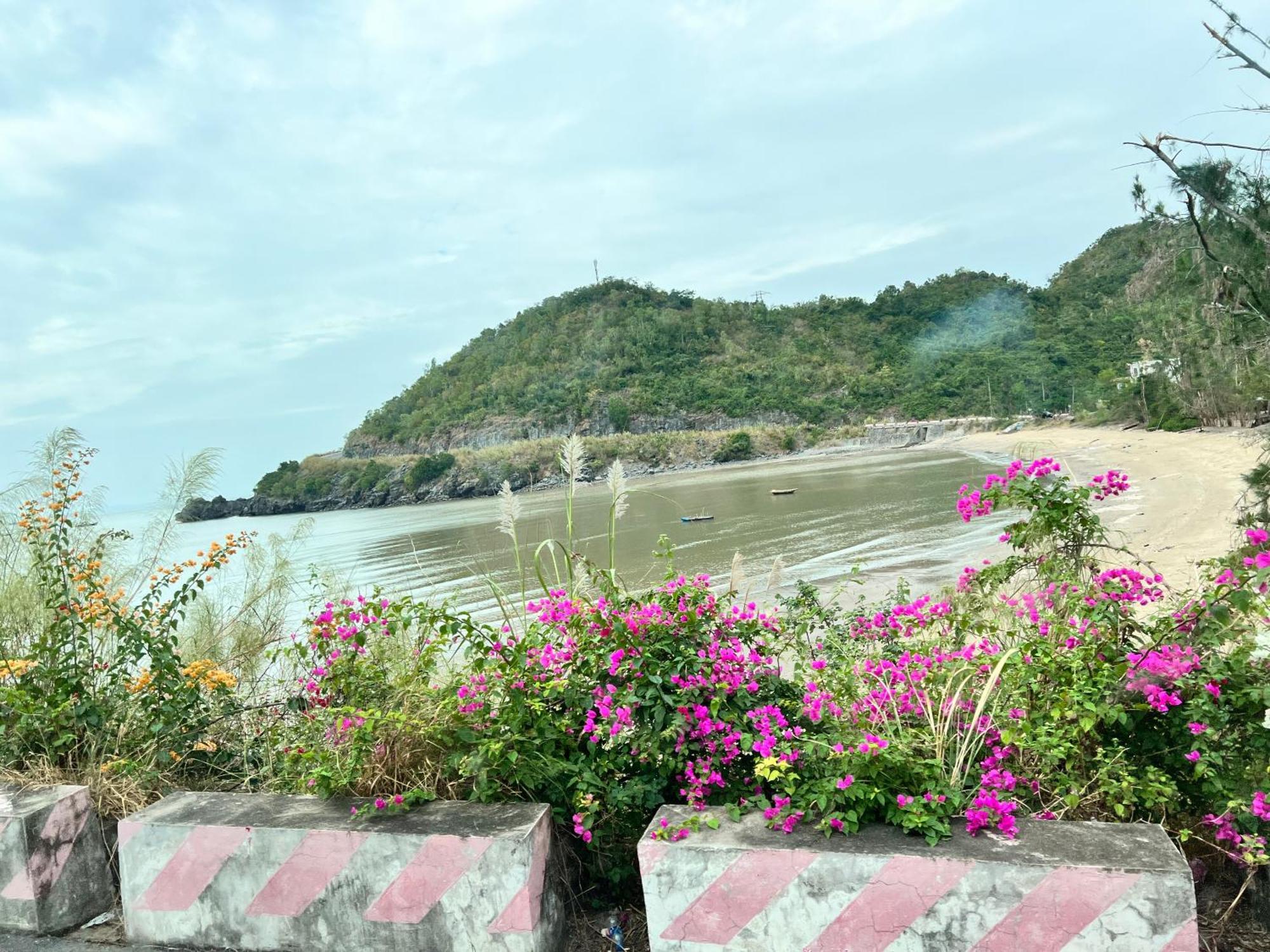 Mb Central Hotel Cat Ba Island Buitenkant foto