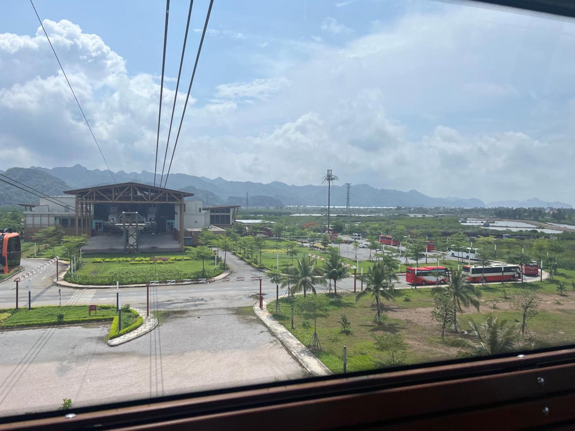 Mb Central Hotel Cat Ba Island Buitenkant foto