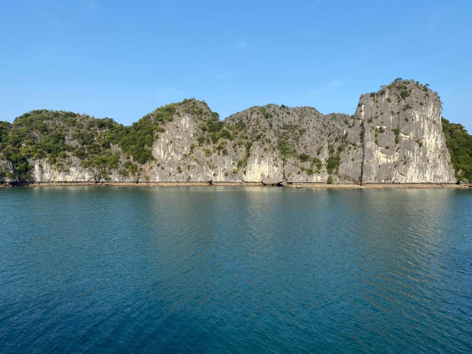 Mb Central Hotel Cat Ba Island Buitenkant foto